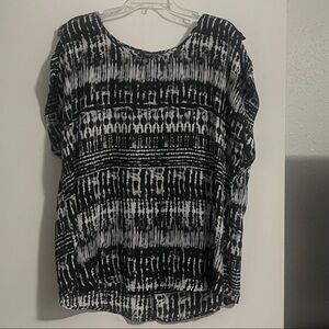 New Look Monochrome Patterned Blouse